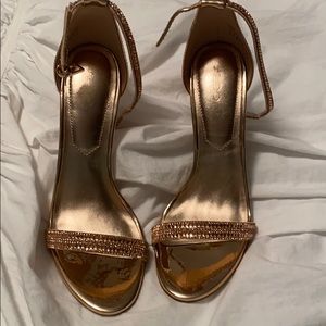 New Aldo rose gold heels